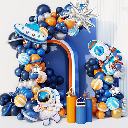 Гирлянда из космических шаров